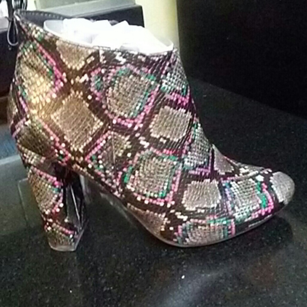 Ladies ankle boots